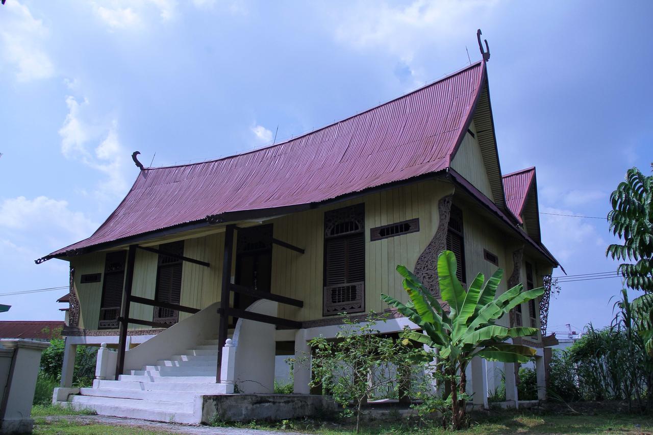 Favehotel Pekanbaru Esterno foto
